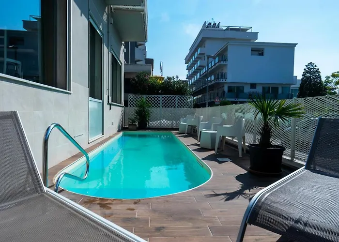 Daniel 벨레지아아지마리나